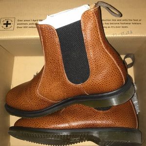 AirWair Dr Martens Kensington Flora Chestnut Boots